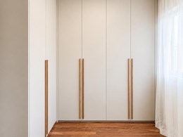 01-armario-a-medida-suelo-techo-tiradores-madera-dormitorio